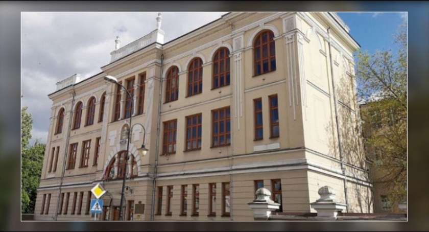 Gdzie mają się podziać uczniowie Ogólnokształcącej Szkoły Muzycznej w Płocku?  W Jagiellonce czuli się nieswojo…