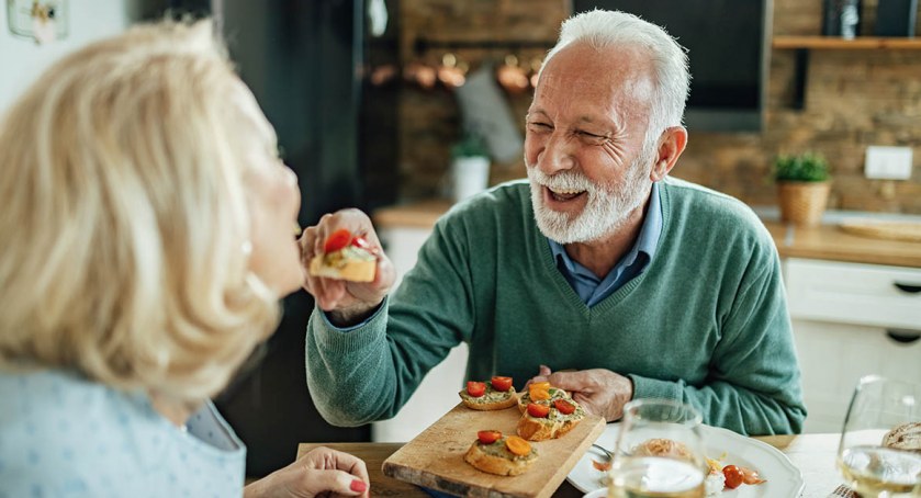 Seniorze! Czy wiesz, co i jak jeść? Dieta w profilaktyce chorób wieku podeszłego