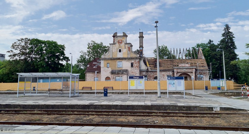Rozpoczął się remont zabytkowego dworca w Sierpcu
