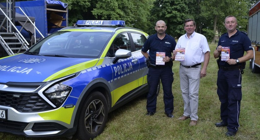 Akcja informacyjna Komendy Powiatowej Policji w Gostyninie  we współpracy ze Starostwem Powiatowym w Gostyninie. STOP oszustom!