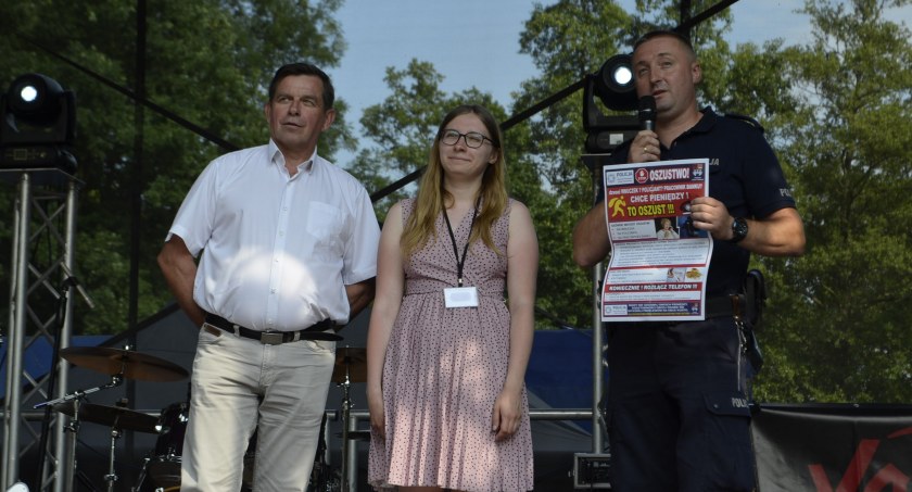 Biesiada Regionalna w Lucieniu