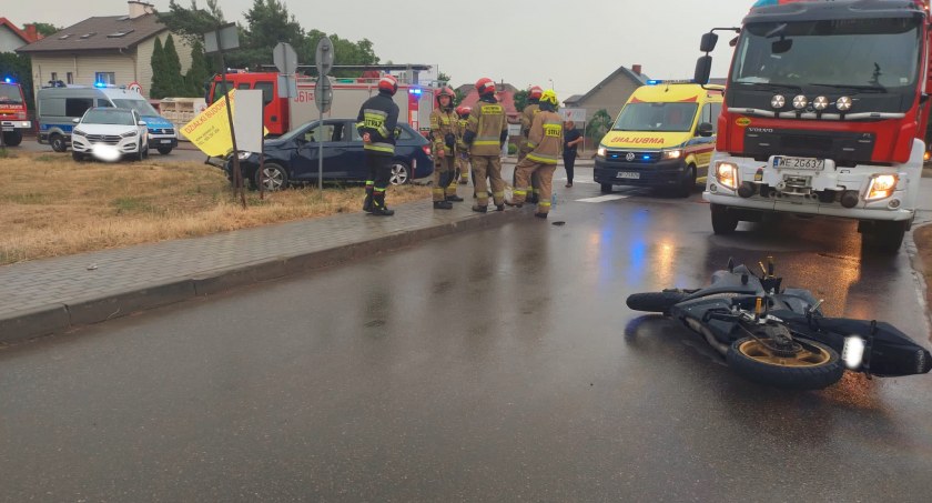 Wypadek w Stróżewku. Dwoje 16-latków trafiło do szpitala