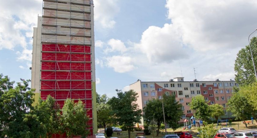 Kolejny mural na Międzytorzu