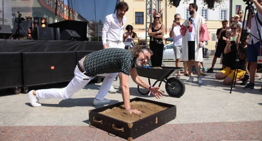 Big Festivalowski opanował miasto. Majewski, Stuhr i Syrek Dąbrowski zaczarowali publiczność  