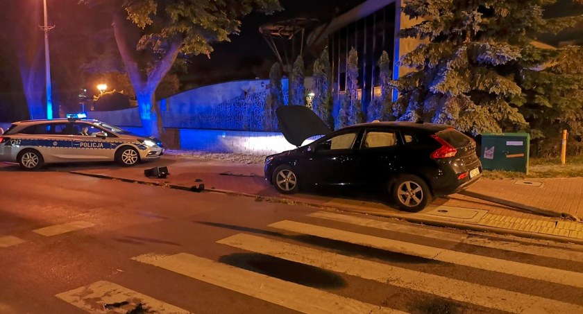 Miał prawie 4 promile, próbował uciec... pieszo
