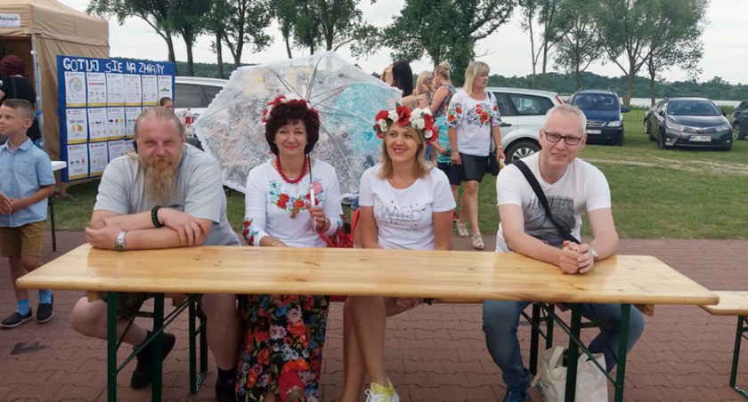 Zofia Garwacka z sołectwa Brwilno Dolne-Soczewka w gminie Nowy Duninów. Między gminą a kościołem