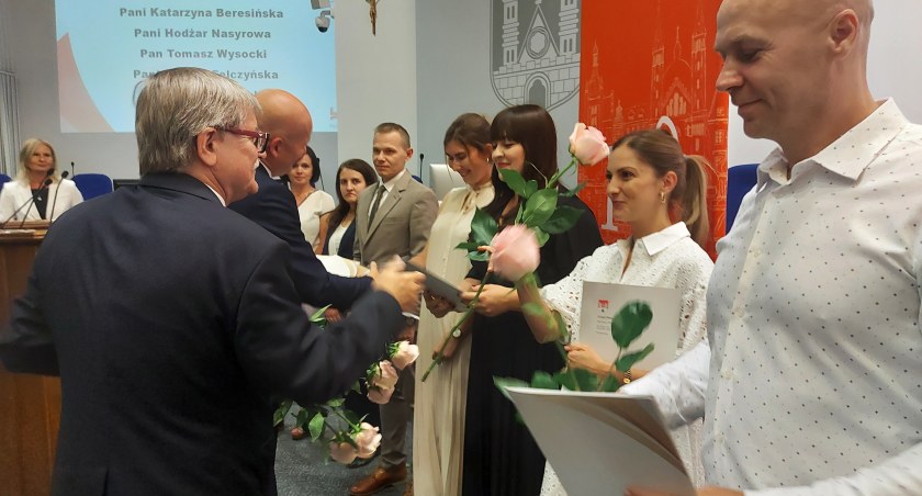 Awanse zawodowe dla 92 płockich nauczycieli