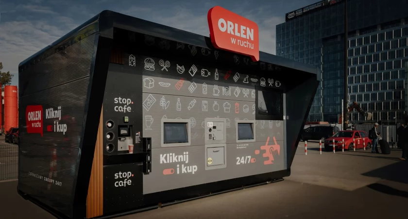 Co kupisz w tym automacie? ORLEN w ruchu testuje nowy model zautomatyzowanej sprzedaży