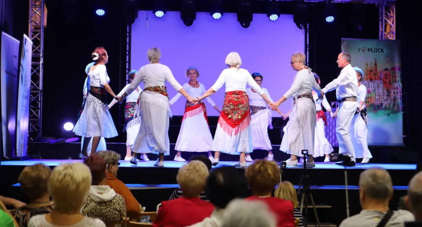 Senioriada 2023. Chóry, zespoły, kabarety, soliści. Płoccy seniorzy w artystycznej akcji 