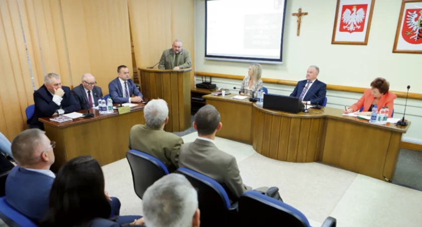 Burzliwa dyskusja o wycince lasów. Radni powiatu płockiego pytają, leśnicy odpowiadają i zapraszają do konsultacji