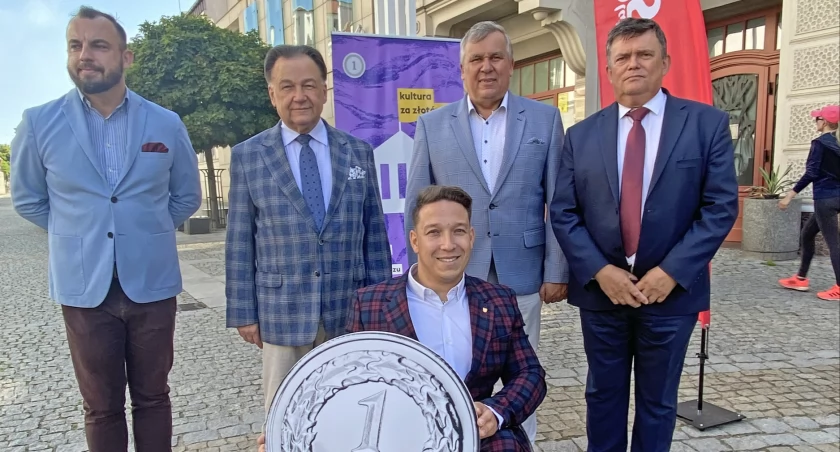KULTURA Z ŁATWIEJSZYM DOSTĘPEM