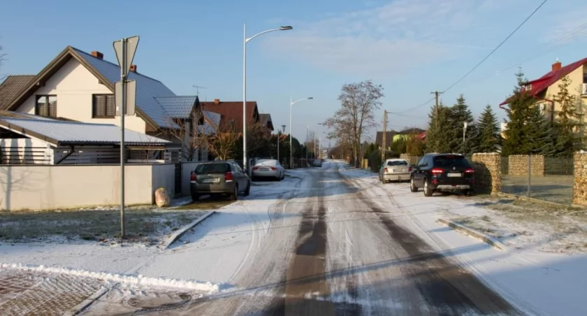 Ulica w płockich Borowiczkach do remontu. Jak długo potrwają prace?