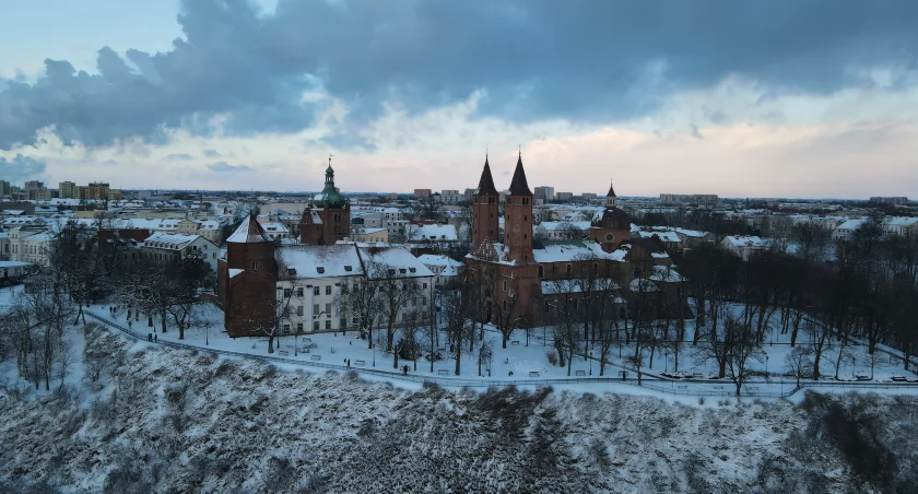 Prognoza pogody na weekend w Płocku. Lekki śnieg i chłodne temperatury