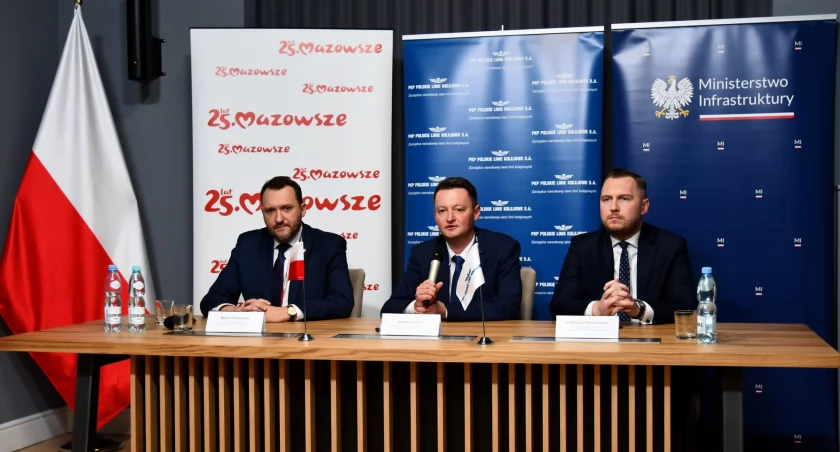 Kiedy do lotniska w Modlinie dojedziemy pociągiem? Na razie jest umowa na projekt torowiska