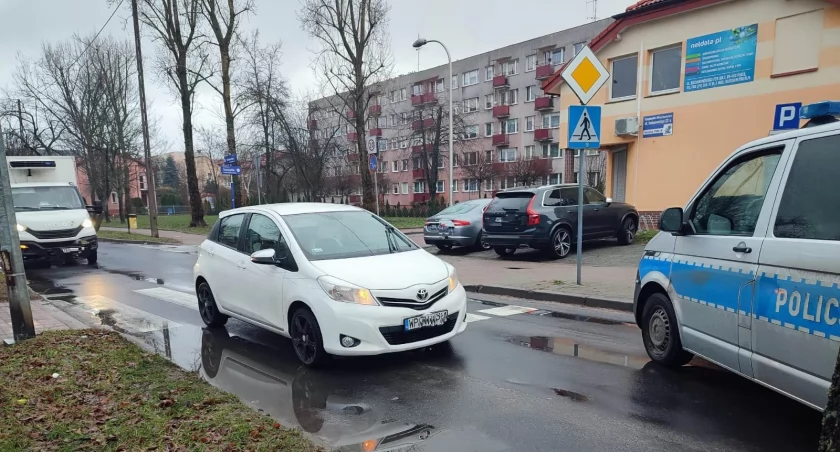Samochód potrącił 12-latka na ul. Kochanowskiego 