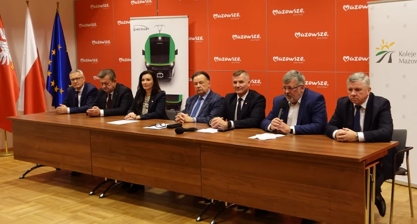 Czas na podróże koleją po Mazowszu. Są nowe połączenia, będa nowe pociągi!