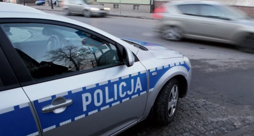 Chciał tylko ustąpić.... Znów niebezpiecznie na przejściach dla pieszych w Al. Piłsudskiego 