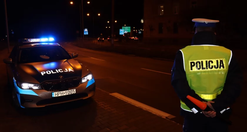 Sylwestrowe szaleństwa na drogach. Kierowcy ostro pojechali... nie tylko z promilami