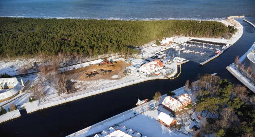 Baltic Power. Ruszyła budowa bazy serwisowej morskiej farmy wiatrowej w Łebie