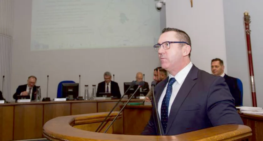Płoccy radni zdecydowali o powstaniu obszaru funkcjonalnego miasta. Potrzebna wspólna decyzja 28 podpłockich samorządów