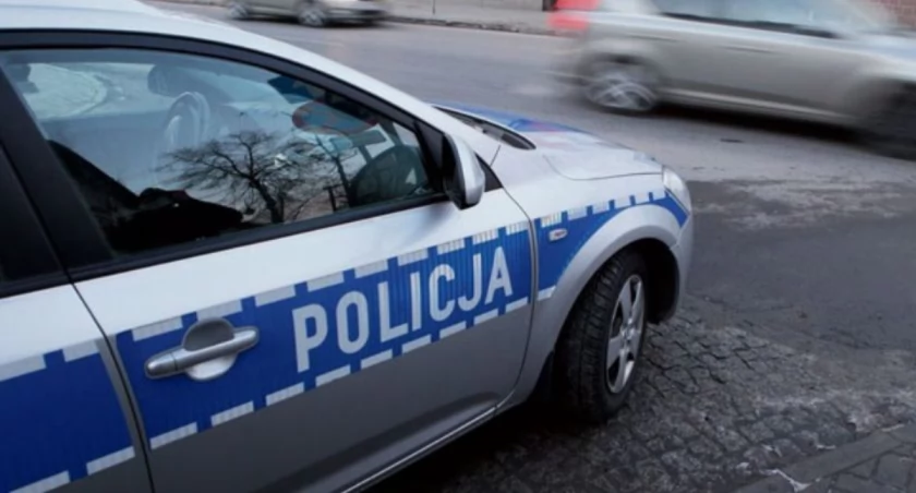 Płock. Po awarii ruch na rondzie „dzwon” odbywa się normalnie