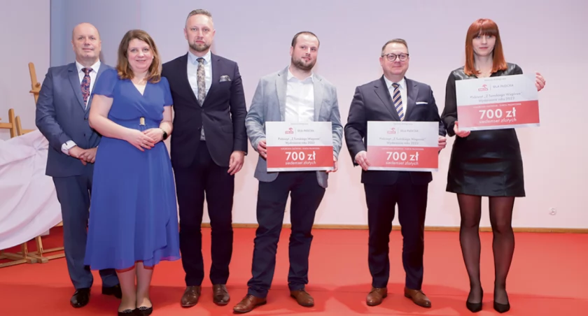 Czas na rozdanie nagród w 17. edycji Plebiscytu „Z Tumskiego Wzgórza”. Otrzyma je 15 najaktywniejszych czytelników. Kupony paliwowe ORLEN-u dla Dariusza, Sandry i Marka