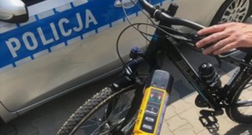 3 wpadki w 40 minut. Kto zapanuje nad plagą pijanych rowerzystów?   