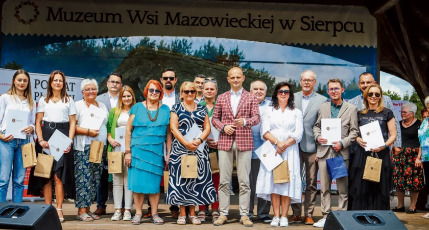 Wielkie Juwenalia w sierpeckim skansenie. Świętowało 800 studentów