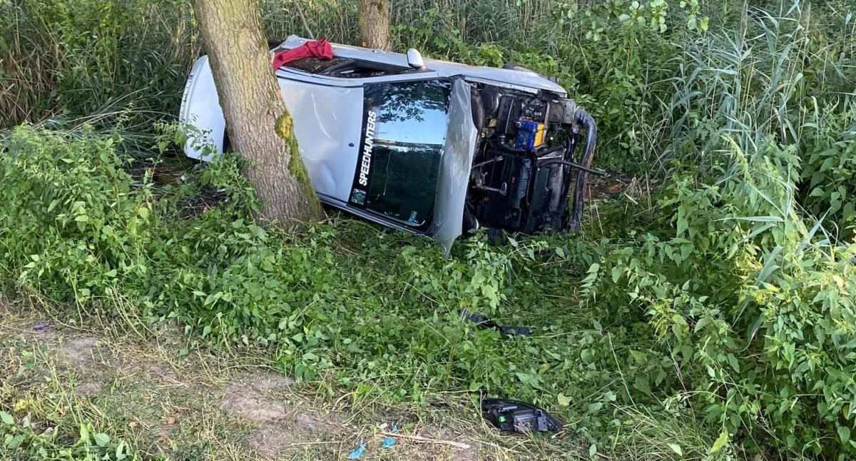 Wypadek w Bądkowie Jeziornym. Jedna osoba trafiła do szpitala