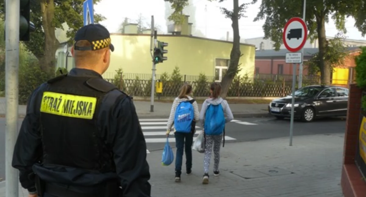 Więcej patroli przy szkołach! Czy uczniowie czują się bezpiecznie? 