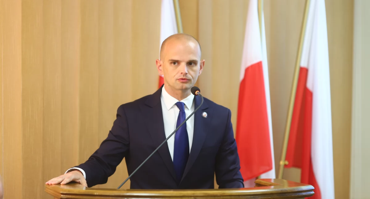 Czy starosta płocki Sylwester Ziemkiewicz pozostał na swoim stanowisku? Padła niecodzienna deklaracja dotycząca jego pensji!