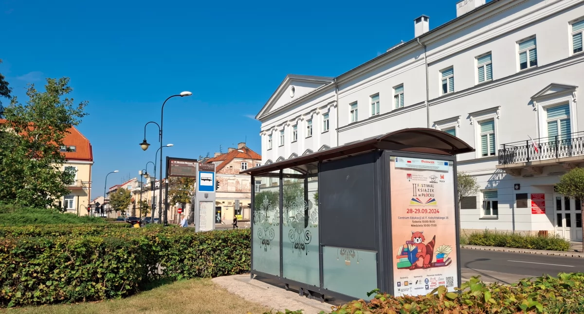 Nowe wiaty przystankowe na ulicach Płocka. Dwie już są, trzecia będzie wkrótce