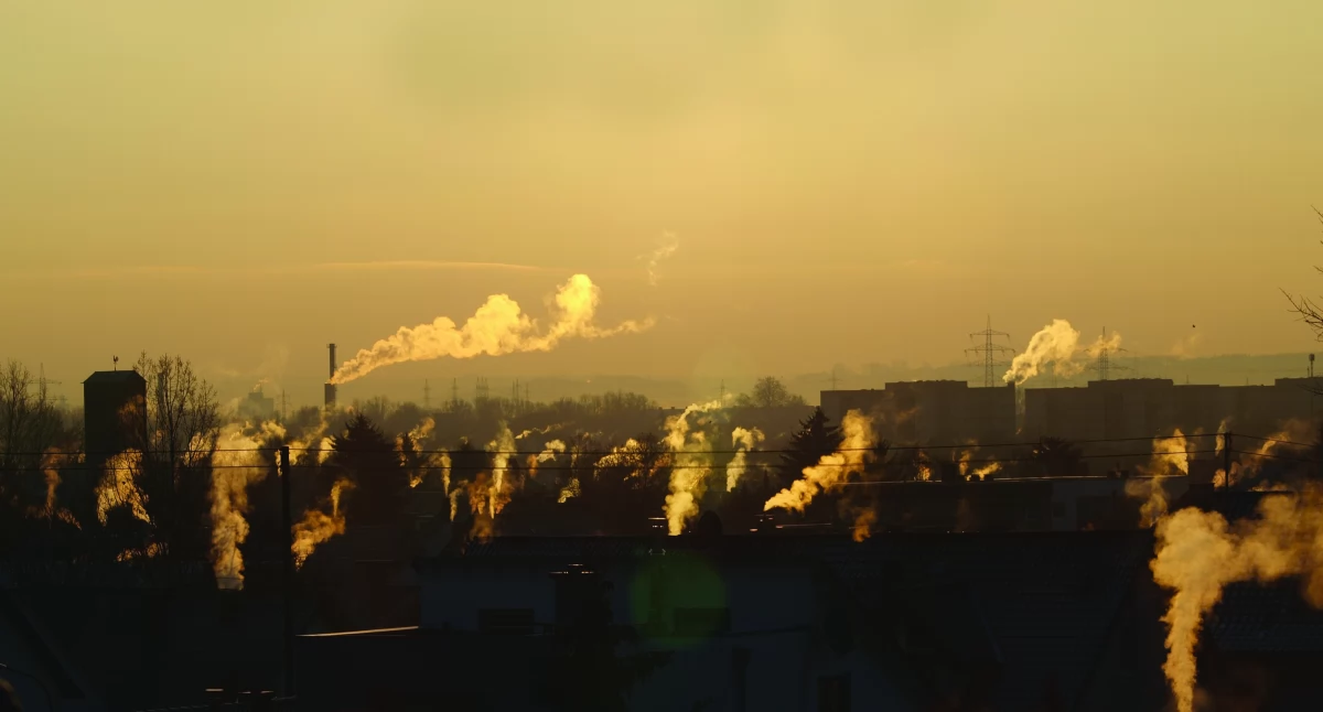 Mazowsze przyspiesza walkę ze SMOGIEM