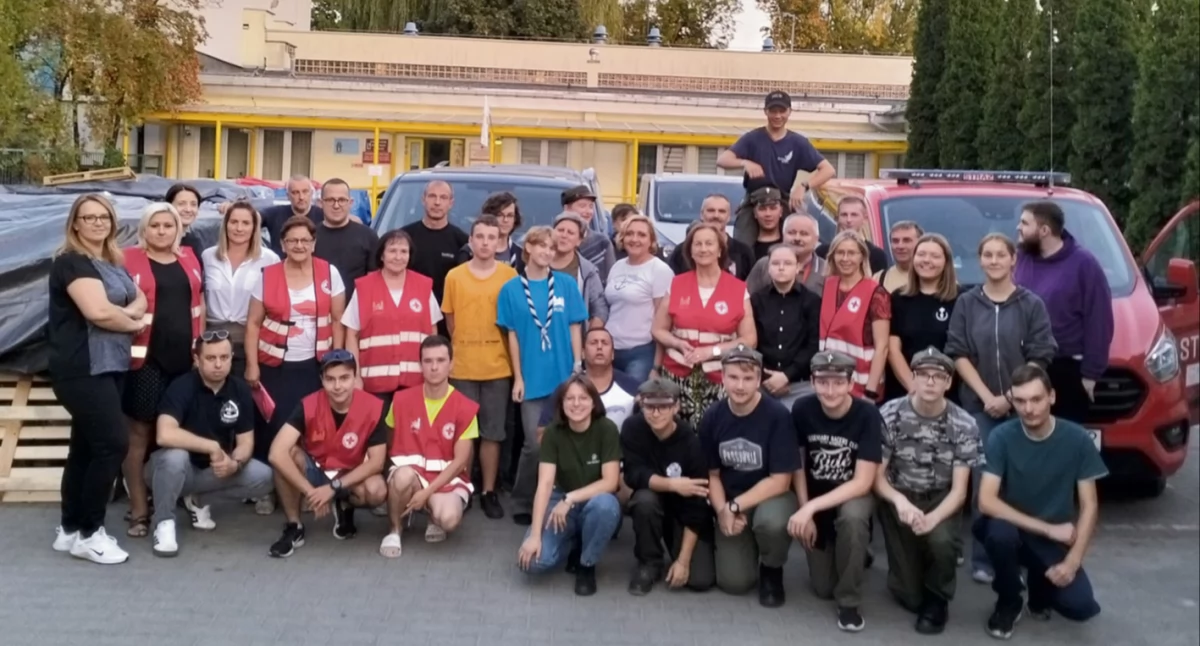 Region płocki ruszył z pomocą! Transporty z Płocka i powiatów: płockiego, sierpeckiego, gostynińskiego są już w drodze do powodzian
