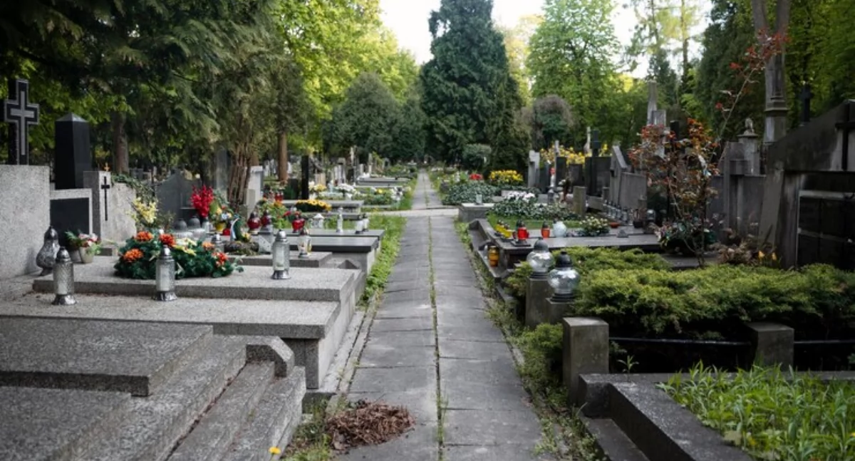 Kto nie wie, ten może zostać uwięziony! Od 1 października zmiany na Cmentarzu Komunalnym w Płocku