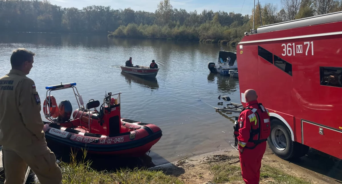 Strażacy w pogotowiu na wodzie. Poszukiwania osoby zaginionej w okolicach Płocka [ZDJĘCIA]