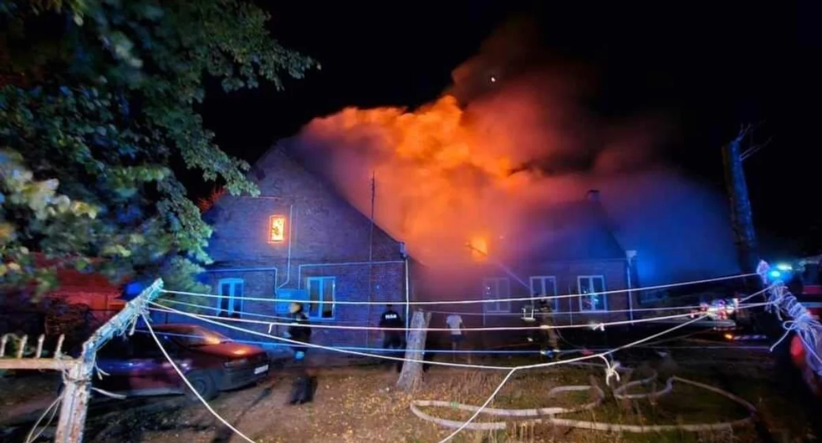 Tragiczny pożar w Strupczewie koła Płocka. Śmierć poniosły 2 osoby 