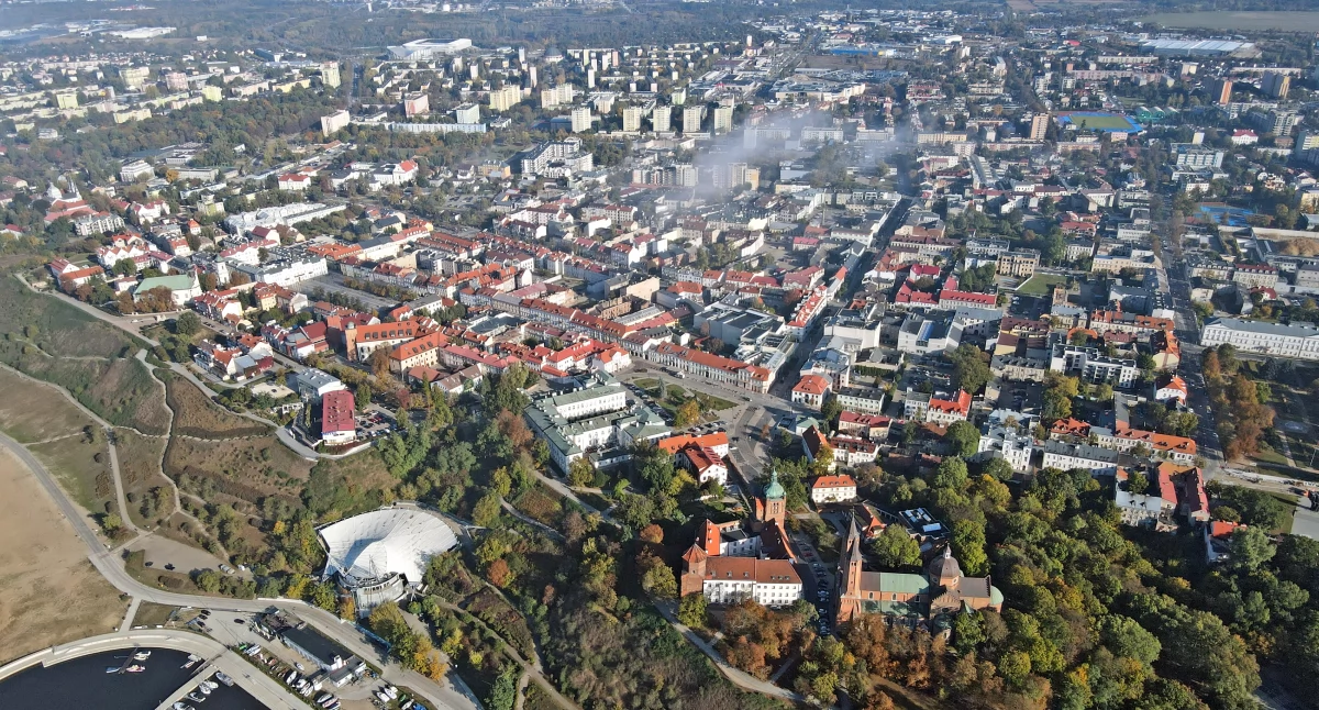 Liczba mieszkańców Płocka - nasze miasto się wyludnia! W roku 2060 płocczan ma być tylko 75,7 tysięcy...