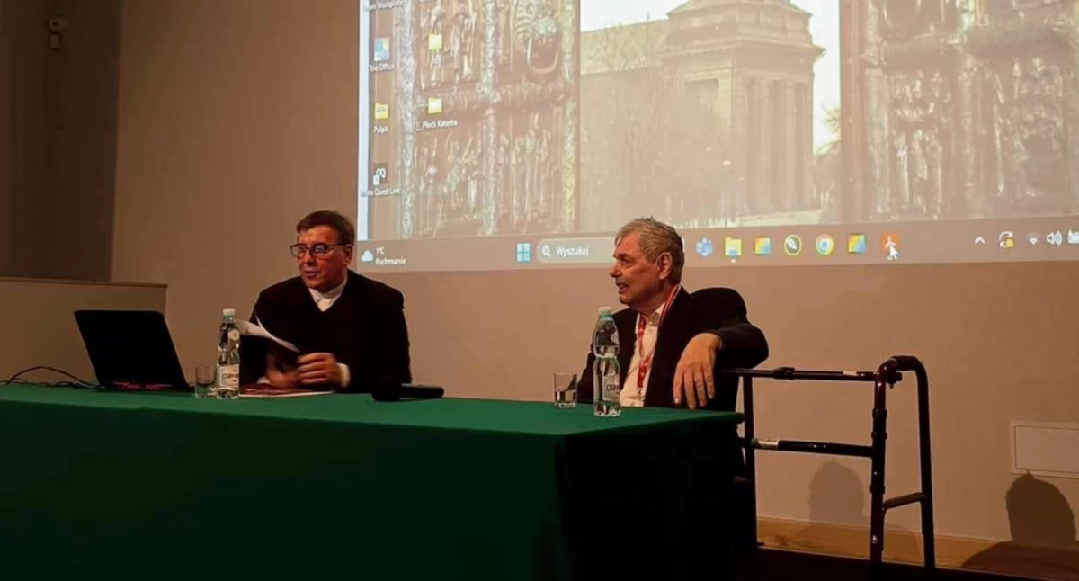 Czy katedra w Płocku jest katedrą romańską? Profesor Robert Kunkel podaje w wątpliwość znaną tezę...
