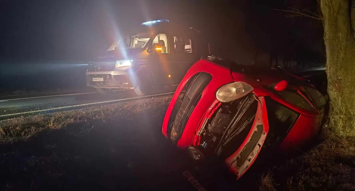 Dachowanie w Goślicach. 28-latka na łuku drogi straciła panowanie  
