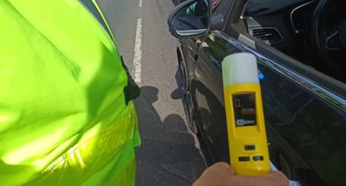 Policjanci z Gostynina skontrolowali 1300 kierowców. Znaleźli jednego poszukiwanego i nietrzeźwego 