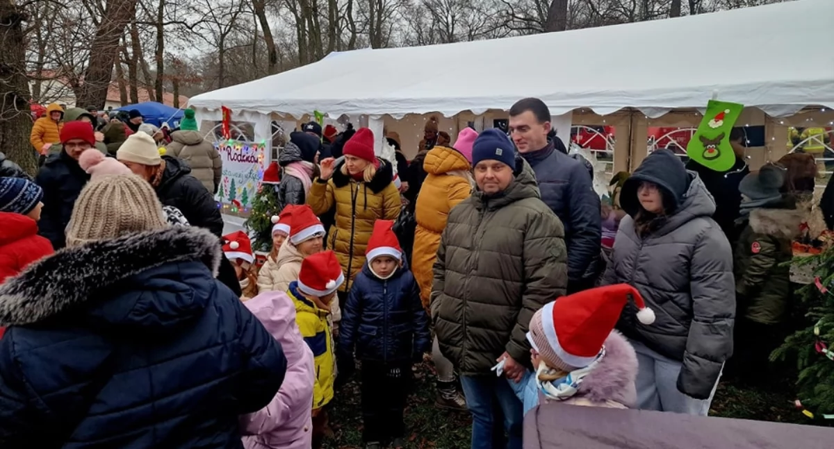 Magiczny Jarmark Bożonarodzeniowy w Stadzie Ogierów w Łącku koła Płocka [ZDJĘCIA]