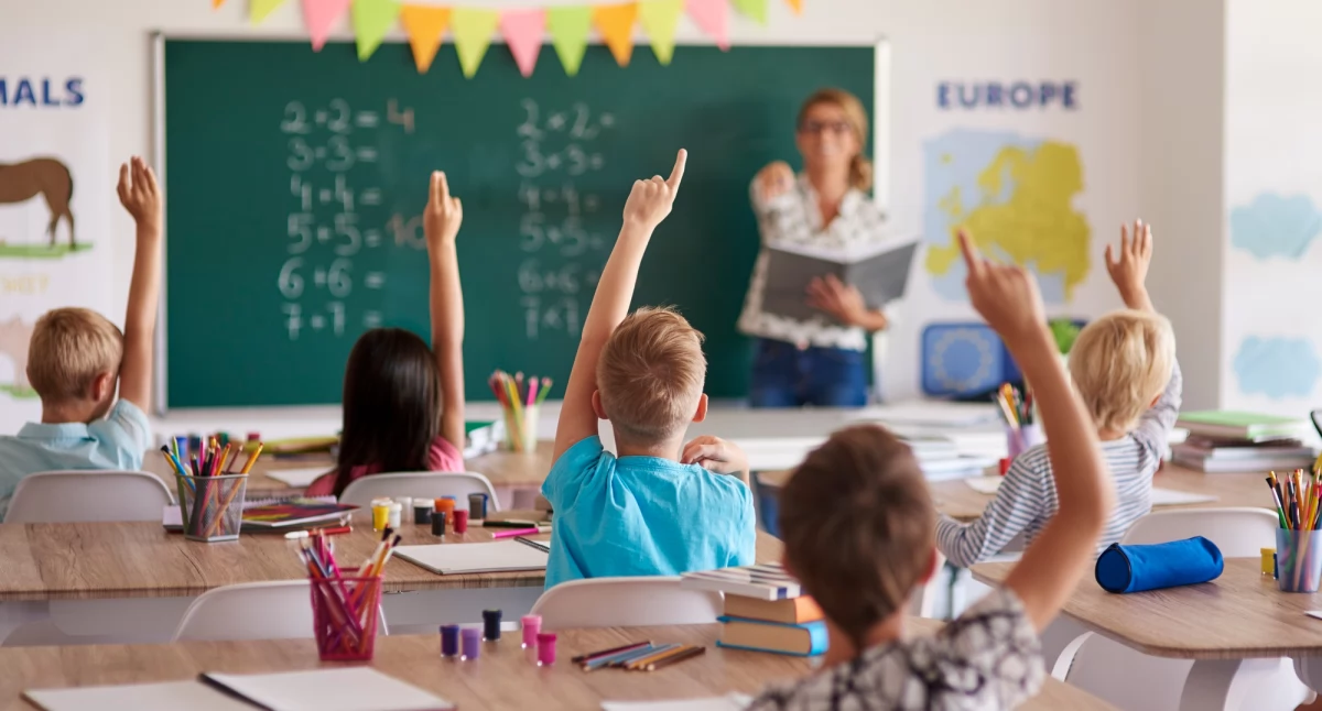 Nauczyciele i placówki oświatowe z regionu płockiego wśród najlepszych na Mazowszu. Gąbin, Gostynin, Wyszogród, Święcieniec...