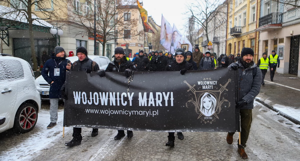 Wojownicy Maryi spotkali się w Płocku. Ulicami przeszła procesja [ZDJĘCIA]
