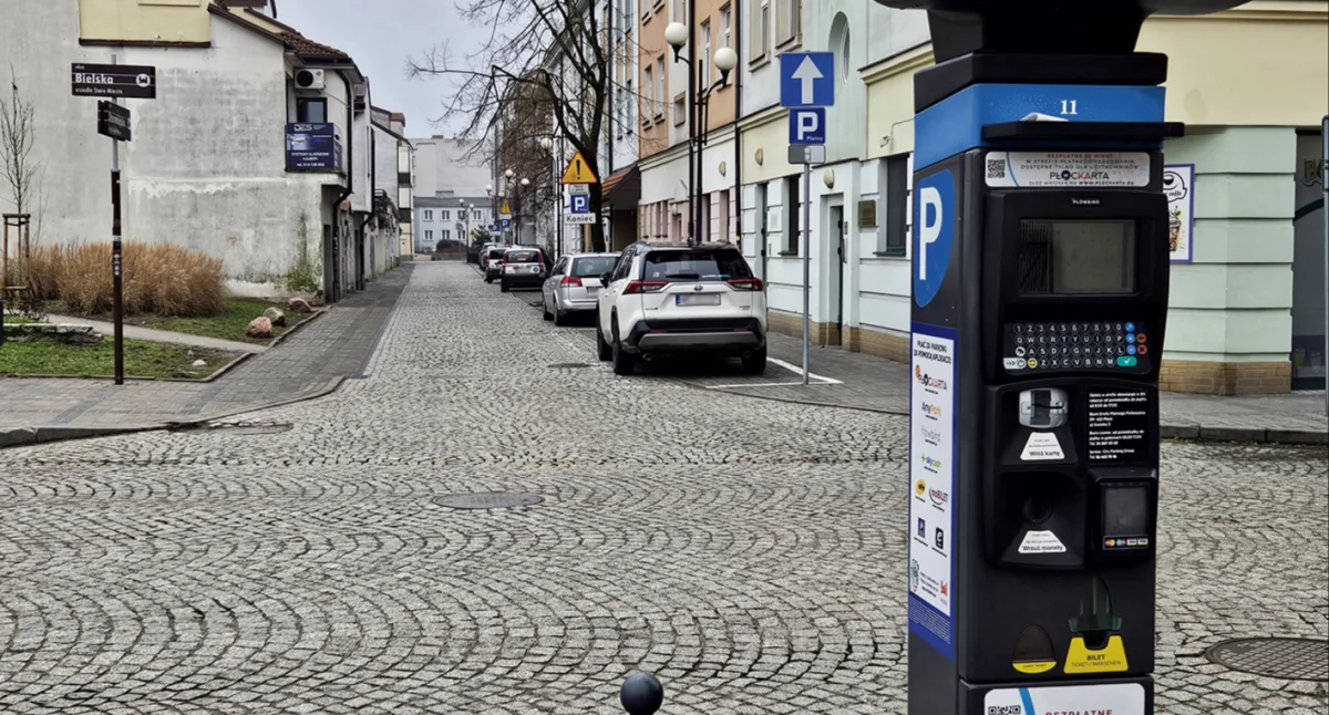 Płock rozszerza Strefę Płatnego Parkowania? W mediach społecznościowych pisze o tym pani poseł Wioletta Kulpa. Jaka jest odpowiedź Urzędu Miasta?