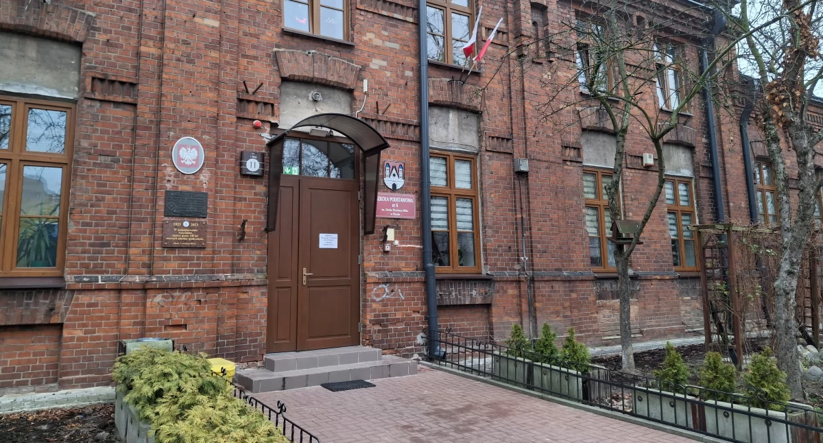 Płocka „stulatka” po remoncie. Szkoła Podstawowa nr 6 ma już odnowioną salę gimnastyczną