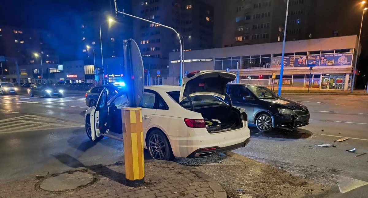 Wypadek w centrum Płocka. 20-latek trafił do szpitala