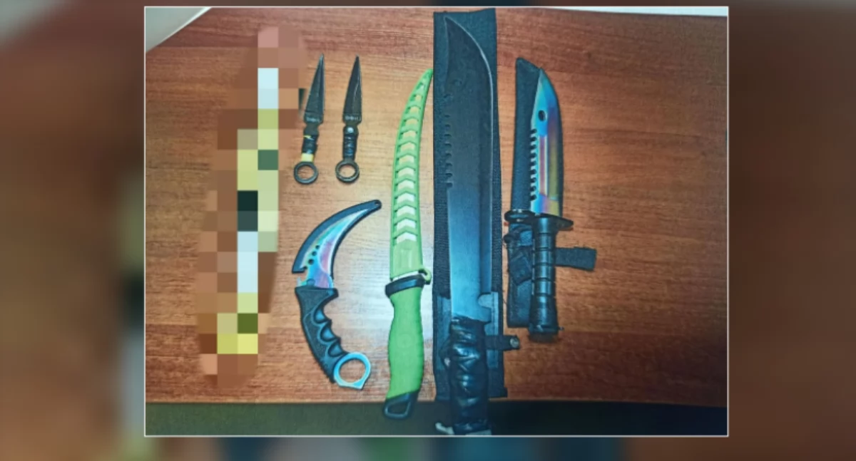 Bójka nastolatków w Płocku. Mieli noże, pałkę teleskopową, pistolet gazowy