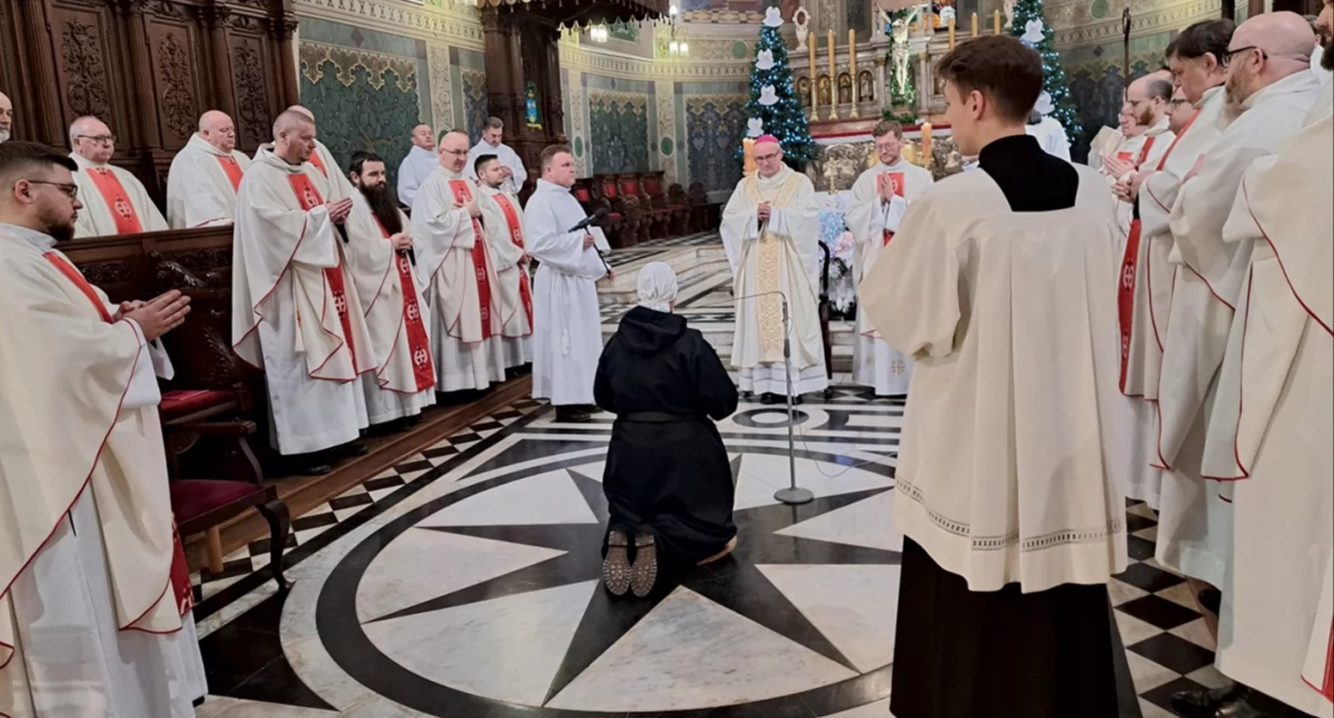 Teraz życie s. Marty wypełnią modlitwa, nocne czuwania oraz rękodzieło. Pierwsza eremitka w diecezji płockiej