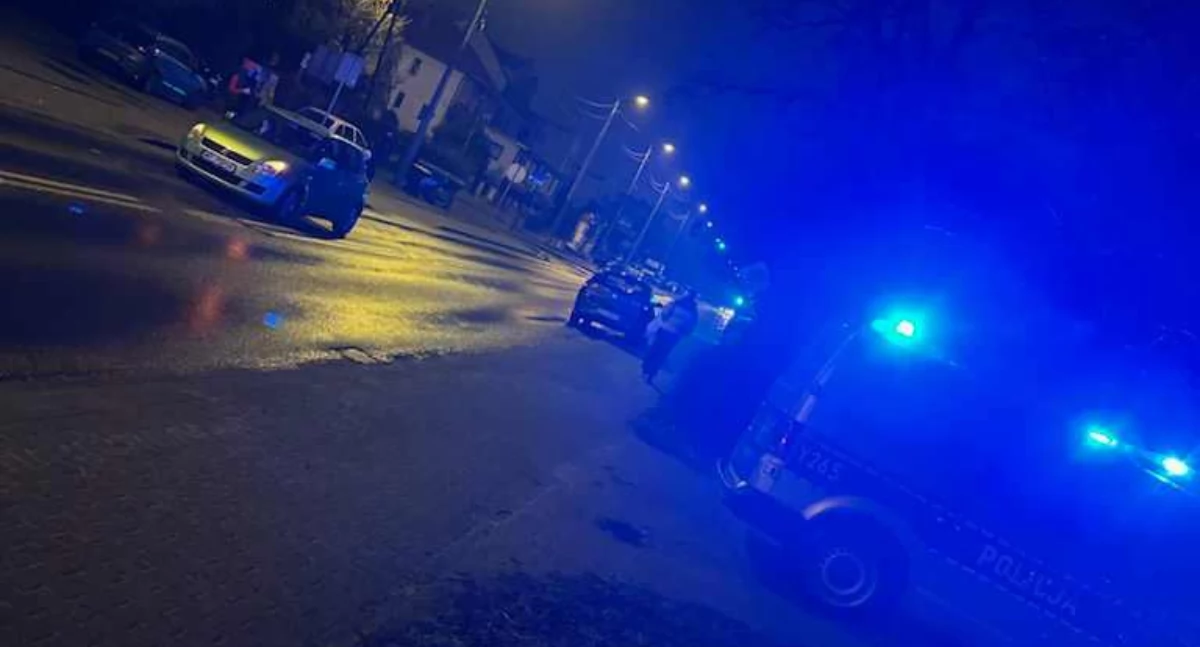 Pieszy potrącony przez dwa samochody. Wypadek na ul. Wyszogrodzkiej 